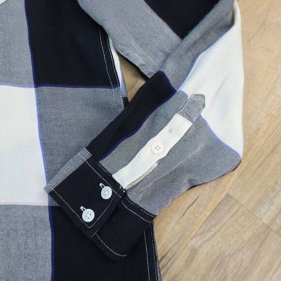 ☔️🩵Universal Thread Buffalo Plaid Long Sleeve Top Medium - Picture 9 of 12